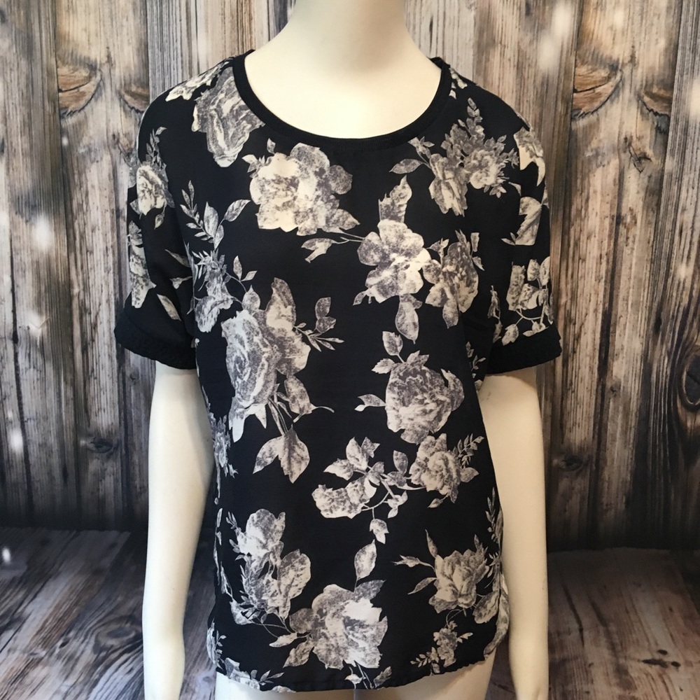 Sale 5 For $25 Grifflin Paris Blouse